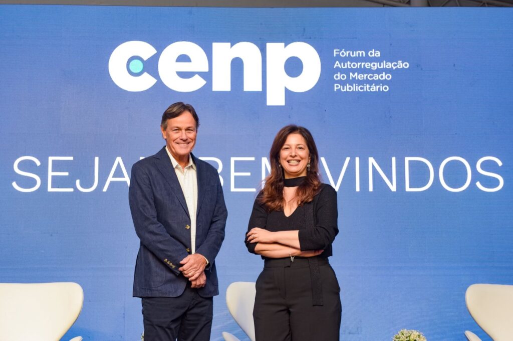 Melissa Vogel toma posse como nova presidente do Cenp para o biênio 2026/2028 tornando-se a primeira mulher a ocupar o cargo em evento realizado em São Paulo