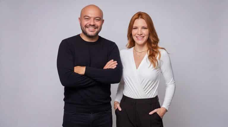 Grupo de Mídia de São Paulo empossa nova diretoria com Guilherme Cavalcante e Aline Velha em evento com Globo, SBT e Eletromidia