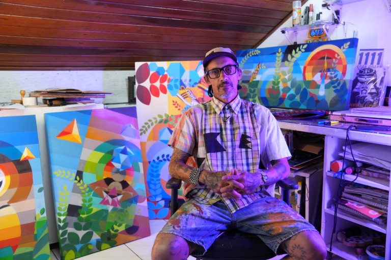 Tio Trampo pioneiro do Street Art no Sul do Brasil fala sobre tecnologia educação e processo criativo em entrevista à Dionisio AG