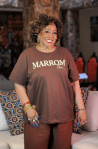 C&A lança coleção cápsula com Alcione Rainha do Samba com seis camisetas de algodão sustentável disponíveis a partir de 7 de junho de 2026