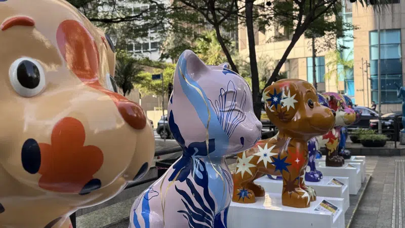 Art for Pets viabiliza mais de 500 castrações no Instituto Caramelo após expor 27 esculturas de cães e gatos em pontos emblemáticos de São Paulo