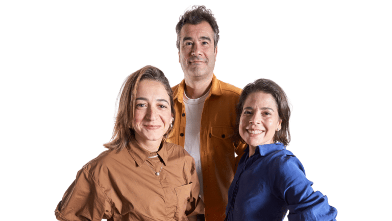 Juliana Roque nova diretora executiva de Mídia da Leo com Fabio Brito e Rafaela Queiroz copresidentes da agência em junho de 2026 Legenda: Foto: Divulgação Leo