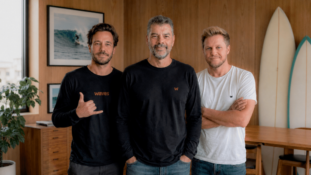 Waves apresenta novo posicionamento como ecossistema completo de surfe com Adrian Kojin como CEO e Guto Cappio como sócio e conselheiro em 2026