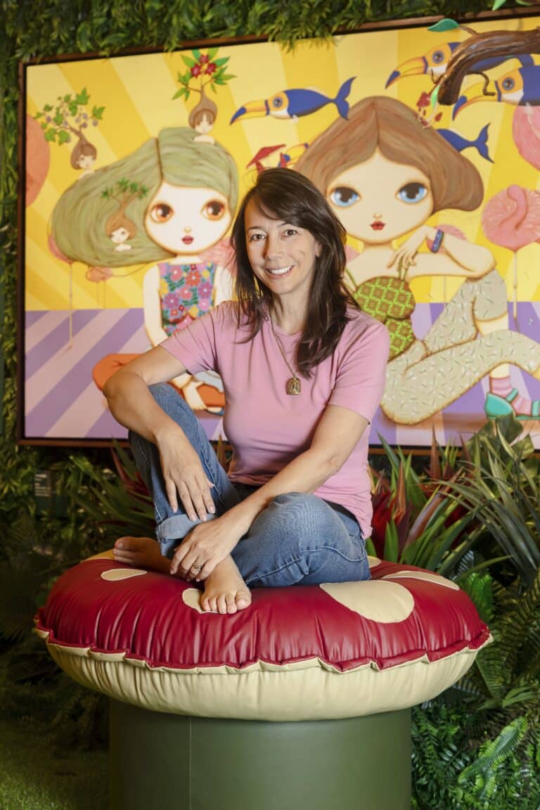 Exposição Portais de Nina Pandolfo aposta em acessibilidade com audiodescrição mapa para neurodivergentes e visita virtual em Libras no Farol Santander até 2 de agosto de 2026