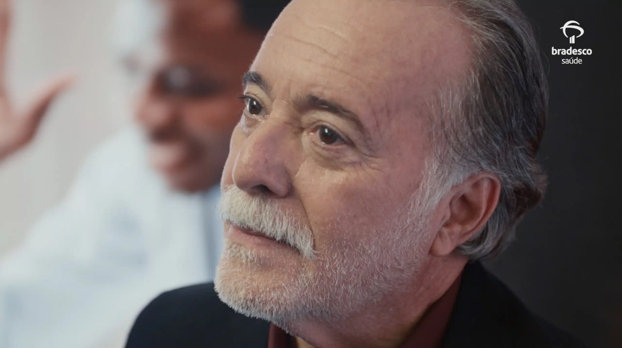 Tony Ramos protagoniza campanha Reputação solidez e sustentabilidade da Bradesco Saúde criada pela AlmapBBDO em 2026