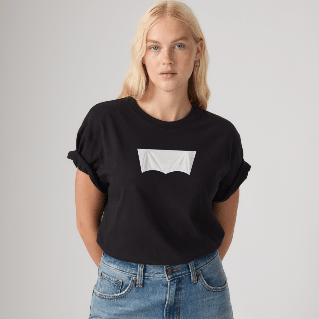 Levi's lança camiseta de edição limitada Nobody's Gonna Know com logo Batwing coberto inspirada no viral do Levi's Stadium em julho de 2026