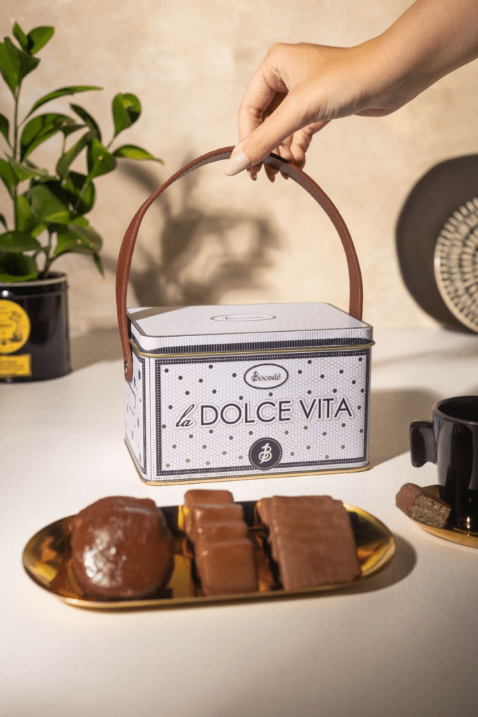 Biscoitê latas colecionáveis Dia dos Avós La Dolce Vita Toile Jouy Dourada