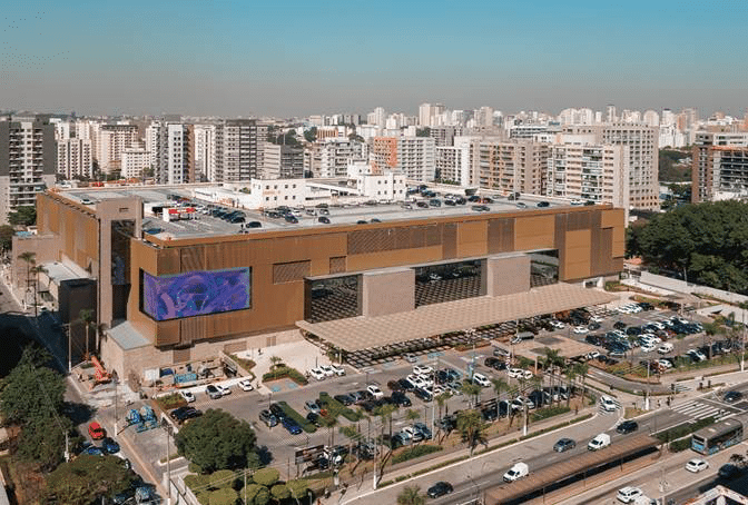 birapuera Shopping 50 anos investimento retrofit painel LED