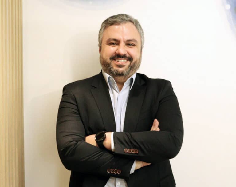 Paulo Schiavon Abotts Conselheiro Commerce Media