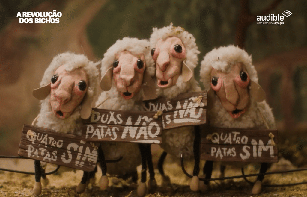 Teatro de marionetes na campanha de A Revolução dos Bichos, da Audible