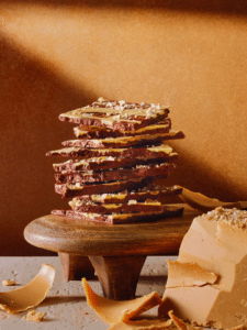 Dengo lança Quebra-Quebra Gianduia de Castanha-de-Caju em edição limitada
