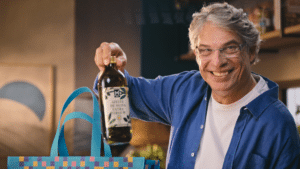 Sam’s Club celebra 31 anos no Brasil com coleção de bolsas assinadas pelo chef Olivier Anquier