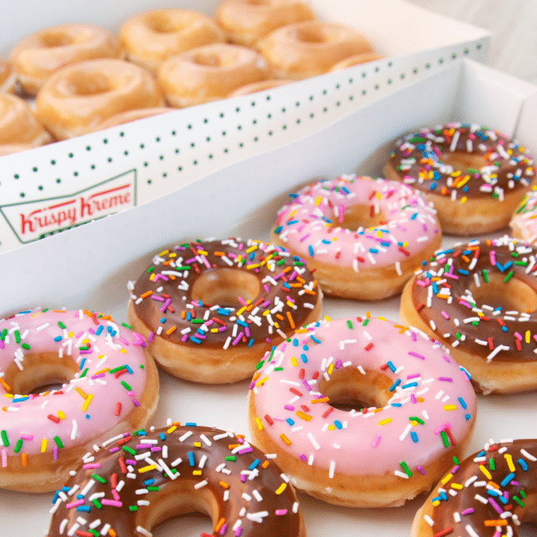 Fachada da nova loja Krispy Kreme no Shopping Vila Olímpia