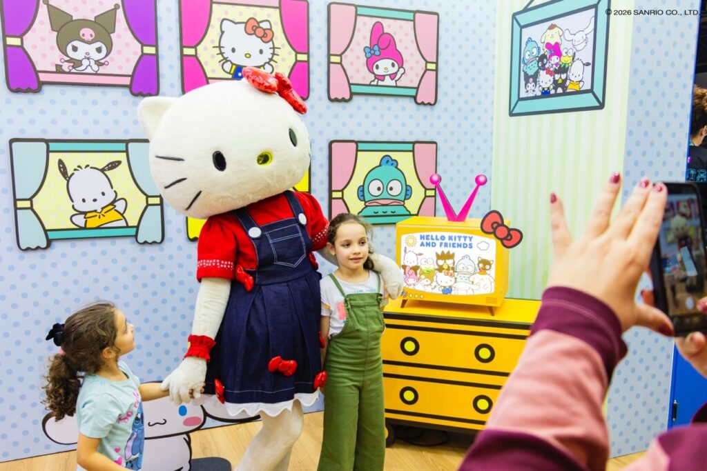 Sanrio leva Hello Kitty a Roblox, PK XD e YouTube no Brasil